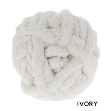 12/18/2023 - Chunky Hand Knit Blanket Workshop - 6pm
