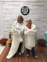 12/18/2023 - Chunky Hand Knit Blanket Workshop - 6pm