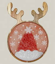 12/11/2025 - Pressed Floral & Resin Acacia Wood Cutting Boards Workshop - 6pm LIMITED SPOTS