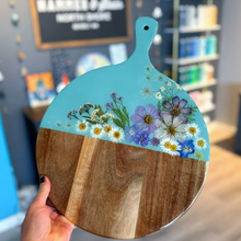 05/06/2026 - Pressed Flower Resin Trays - 6:30pm